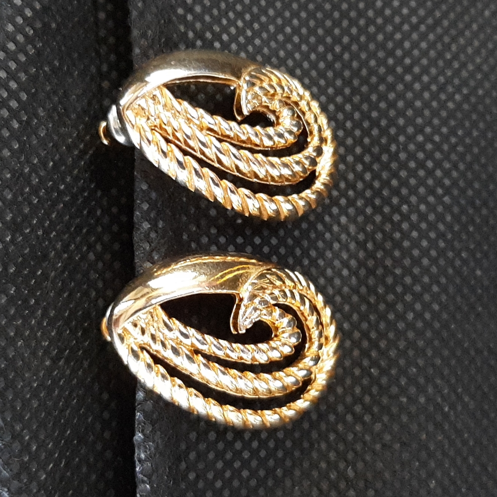 Multi-twisted Gold tone Metal Rope Earrings for Pierced Ears